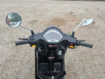 2025 zhng-lucky moped with 724 miles for sale near Elk River, Minnesota 106575_33_dash_from_driver.jpg