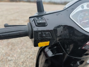 2025 zhng-lucky moped with 724 miles for sale near Elk River, Minnesota 106575_37_left_of_steering_wheel.jpg