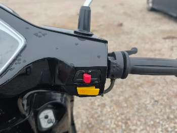 2025 zhng-lucky moped with 724 miles for sale near Elk River, Minnesota 106575_41_shifter.jpg