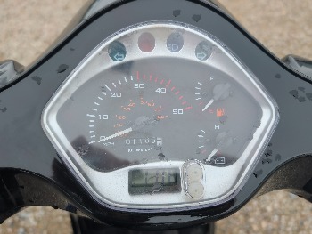 2025 zhng-lucky moped with 724 miles for sale near Elk River, Minnesota 106575_43_gauge_cluster.jpg