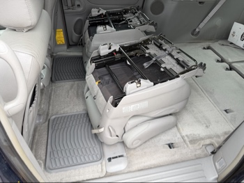2006 toyota sienna le-7-passenger with 96729 miles for sale near Elk River, Minnesota 106581_24_drv_rear_seat.jpg