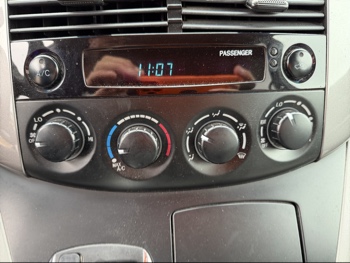 2006 toyota sienna le-7-passenger with 96729 miles for sale near Elk River, Minnesota 106581_40_climate_control.jpg