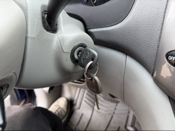 2006 toyota sienna le-7-passenger with 96729 miles for sale near Elk River, Minnesota 106581_51_keys.jpg