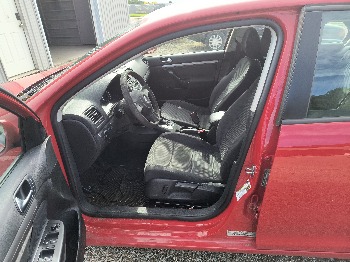2010 volkswagen jetta s-pzev with 147137 miles for sale near Elk River, Minnesota 106585_22_driver_seat.jpg