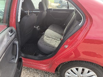 2010 volkswagen jetta s-pzev with 147137 miles for sale near Elk River, Minnesota 106585_24_drv_rear_seat.jpg
