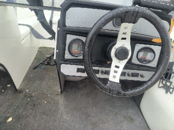 1989 mirrocraft sierra for sale near Elk River, Minnesota 106588_37_left_of_steering_wheel.jpg