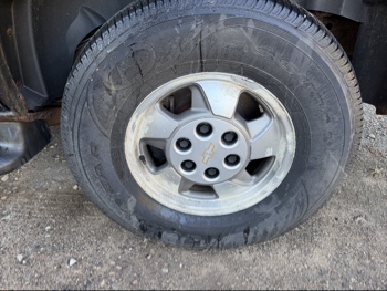 2003 chevrolet tahoe 4wd with 168168 miles for sale near Elk River, Minnesota 106589_13_rear_drv_wheel.jpg