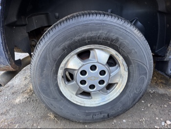 2003 chevrolet tahoe 4wd with 168168 miles for sale near Elk River, Minnesota 106589_14_rear_pass_wheel.jpg