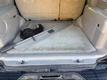 2003 chevrolet tahoe 4wd with 168168 miles for sale near Elk River, Minnesota 106589_26_trunk.jpg