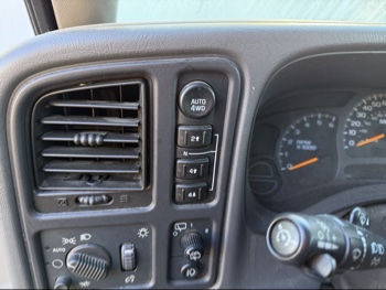 2003 chevrolet tahoe 4wd with 168168 miles for sale near Elk River, Minnesota 106589_38_4x4_switch.jpg