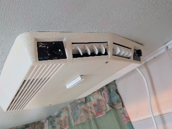 1999 jayco unknown - for sale near Elk River, Minnesota 106590_31_passenger_seat.jpg