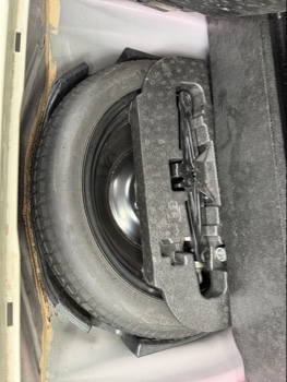 2014 toyota prius-v three with 202610 miles for sale near Elk River, Minnesota 106593_27_spare_tire.jpg