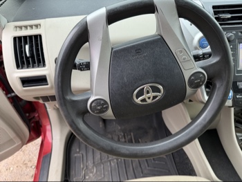 2014 toyota prius-v three with 202610 miles for sale near Elk River, Minnesota 106593_36_steering_wheel.jpg