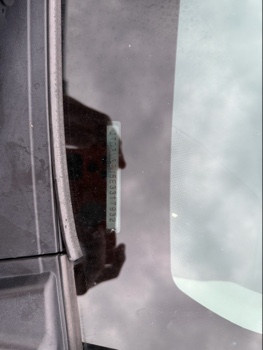 2014 toyota prius-v three with 202610 miles for sale near Elk River, Minnesota 106593_48_windshield_vin_plate.jpg
