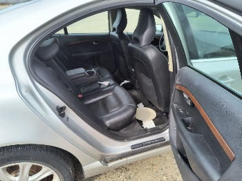 2009 volvo s80 3.2 with 216843 miles for sale near Elk River, Minnesota 106599_28_pass_rear_seat.jpg