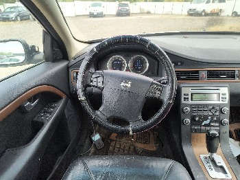 2009 volvo s80 3.2 with 216843 miles for sale near Elk River, Minnesota 106599_33_dash_from_driver.jpg