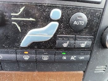 2009 volvo s80 3.2 with 216843 miles for sale near Elk River, Minnesota 106599_42_heated_seat_switches.jpg