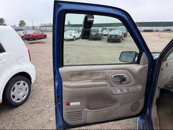 1997 chevrolet c-k-1500 ext.-cab-6.5-ft.-bed-4wd with 162301 miles for sale near Elk River, Minnesota 106604_23_driver_door_panel.jpg
