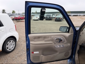 1997 chevrolet c-k-1500 ext.-cab-6.5-ft.-bed-4wd with 162301 miles for sale near Elk River, Minnesota 106604_24_drv_rear_seat.jpg