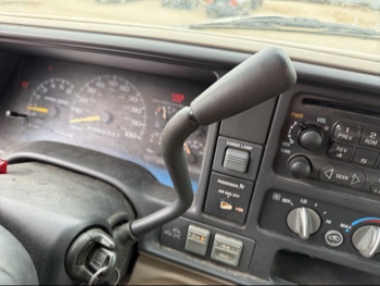 1997 chevrolet c-k-1500 ext.-cab-6.5-ft.-bed-4wd with 162301 miles for sale near Elk River, Minnesota 106604_41_shifter.jpg