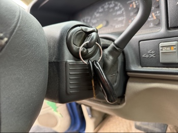 1997 chevrolet c-k-1500 ext.-cab-6.5-ft.-bed-4wd with 162301 miles for sale near Elk River, Minnesota 106604_51_keys.jpg
