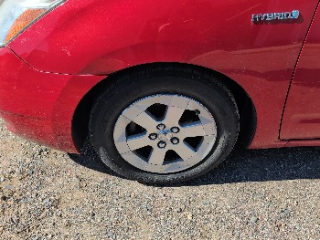 2009 toyota prius 4-door-liftback with 182239 miles for sale near Elk River, Minnesota 106613_12_drv_front_wheel.jpg