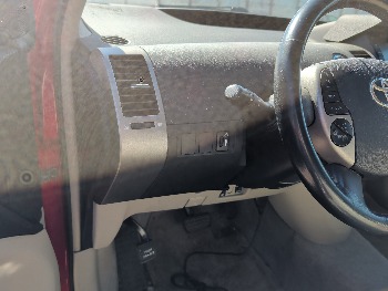 2009 toyota prius 4-door-liftback with 182239 miles for sale near Elk River, Minnesota 106613_37_left_of_steering_wheel.jpg