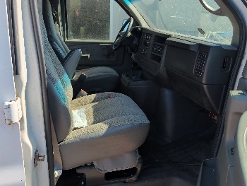 2008 chevrolet express ls-3500-extended with 167680 miles for sale near Elk River, Minnesota 106615_31_passenger_seat.jpg
