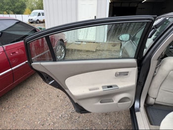 2005 nissan altima 2.5 with 177729 miles for sale near Elk River, Minnesota 106623_25_drv_rear_door_panel.jpg