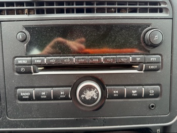 2009 saab 9-3 2.0t-touring with 207829 miles for sale near Elk River, Minnesota 106626_39_radio_closeup.jpg