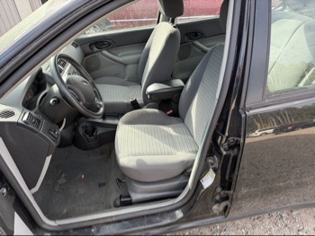 2006 ford focus zx4-s with 155179 miles for sale near Elk River, Minnesota 106630_22_driver_seat.jpg