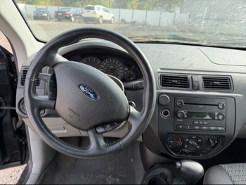2006 ford focus zx4-s with 155179 miles for sale near Elk River, Minnesota 106630_33_dash_from_driver.jpg