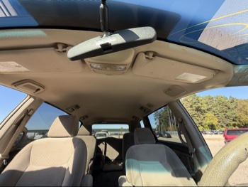 2009 toyota sienna ce-fwd-7-passenger with 179777 miles for sale near Elk River, Minnesota 106631_35_headliner_sunroof.jpg