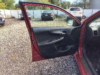 2009 toyota corolla base-4-speed-at with 195594 miles for sale near Elk River, Minnesota 106632_23_driver_door_panel.jpg