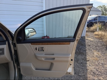 2008 suzuki xl-7 limited with 160216 miles for sale near Elk River, Minnesota 106633_32_passenger_door_panel.jpg