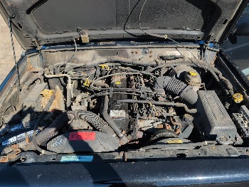 1998 jeep cherokee sport-4-door-4wd with 185611 miles for sale near Elk River, Minnesota 106637_49_engine_bay.jpg