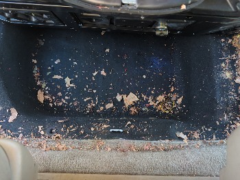 2006 honda odyssey ex-l with 241784 miles for sale near Elk River, Minnesota 106638_27_spare_tire.jpg