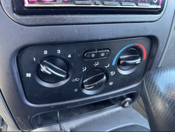 2005 jeep liberty sport-4wd with 175646 miles for sale near Elk River, Minnesota 106643_40_climate_control.jpg
