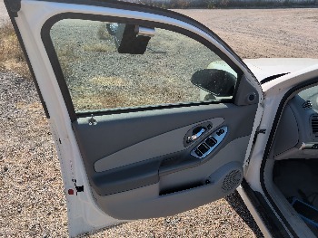 2004 chevrolet malibu lt with 68012 miles for sale near Elk River, Minnesota 106645_23_driver_door_panel.jpg