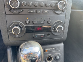 2007 pontiac g6 gt-convertible with 137159 miles for sale near Elk River, Minnesota 106649_40_climate_control.jpg