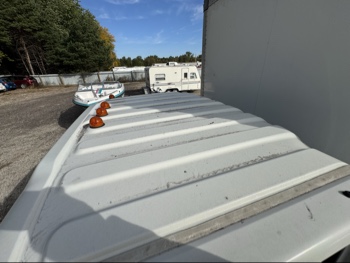 2015 isuzu nqr - with 248215 miles for sale near Elk River, Minnesota 106653_11_roof.jpg