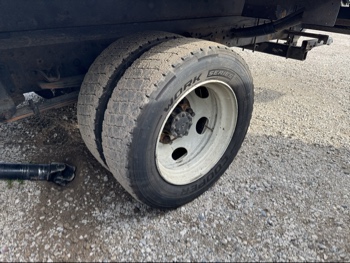 2015 isuzu nqr - with 248215 miles for sale near Elk River, Minnesota 106653_13_rear_drv_wheel.jpg