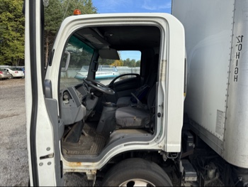 2015 isuzu nqr - with 248215 miles for sale near Elk River, Minnesota 106653_22_driver_seat.jpg