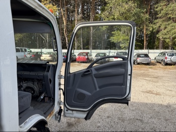 2015 isuzu nqr - with 248215 miles for sale near Elk River, Minnesota 106653_32_passenger_door_panel.jpg