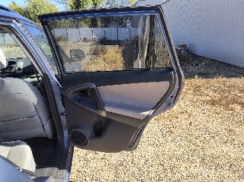 2010 toyota rav4 base-i4-4wd with 209322 miles for sale near Elk River, Minnesota 106656_30_pass_rear_door_panel.jpg