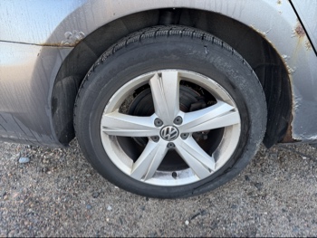 2012 volkswagen passat 2.5l-se-mt with 176667 miles for sale near Elk River, Minnesota 106657_14_rear_pass_wheel.jpg