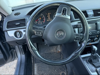 2012 volkswagen passat 2.5l-se-mt with 176667 miles for sale near Elk River, Minnesota 106657_36_steering_wheel.jpg