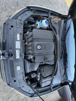 2012 volkswagen passat 2.5l-se-mt with 176667 miles for sale near Elk River, Minnesota 106657_49_engine_bay.jpg