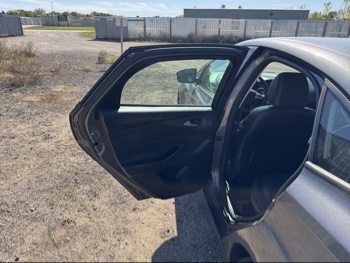 2013 ford focus se-sedan with 242471 miles for sale near Elk River, Minnesota 106659_25_drv_rear_door_panel.jpg