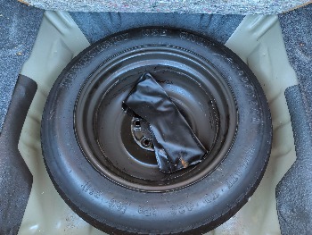 2007 honda accord ex-l-sedan-at with 171912 miles for sale near Elk River, Minnesota 106671_27_spare_tire.jpg
